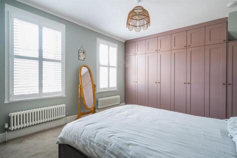 Bedroom One.jpg