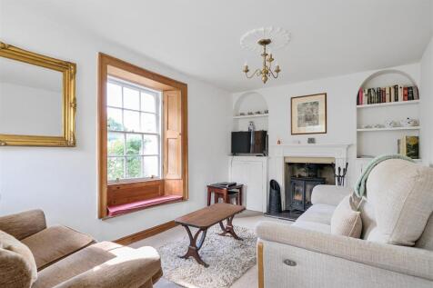 Living Room II.jpg