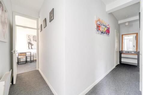 Hallway.jpg