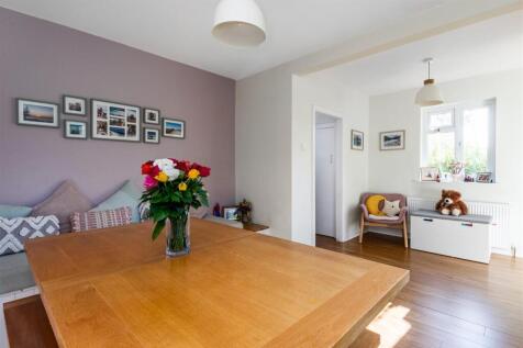 Dining Area 2.jpg