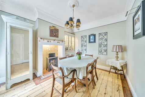 Dining Room.jpg