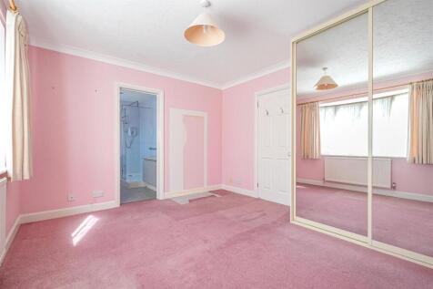 Bedroom One.jpg