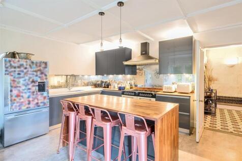 Kitchen III.jpg