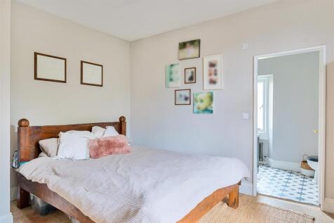 Master Bedroom.jpg