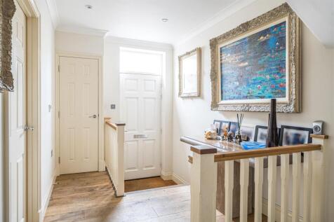 Entrance Hallway.jpg