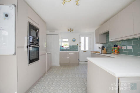 Annexe kitchen