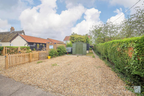 Front/Driveway