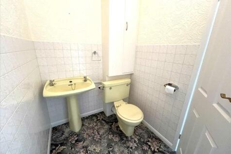 SEPARATE WC