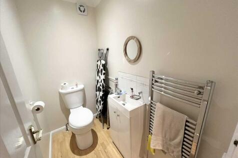 GROUND FLOOR WC