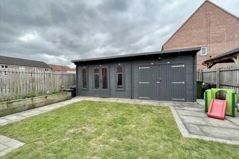 SUMMER HOUSE