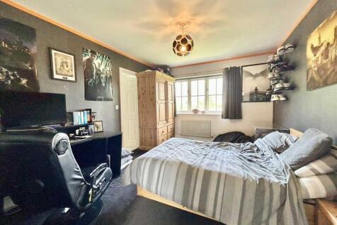 BEDROOM FIVE
