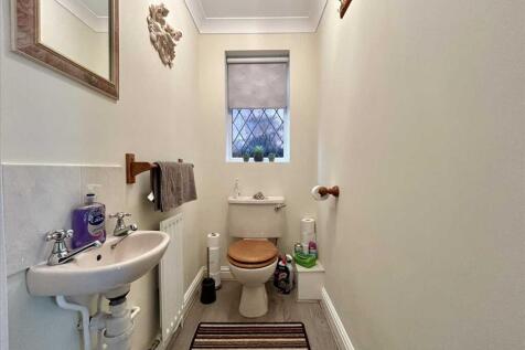 GROUND FLOOR WC