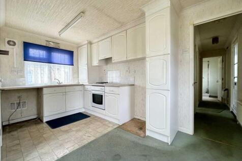 KITCHEN DINING