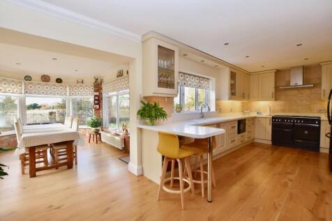 Kitchen/Dining Ro...