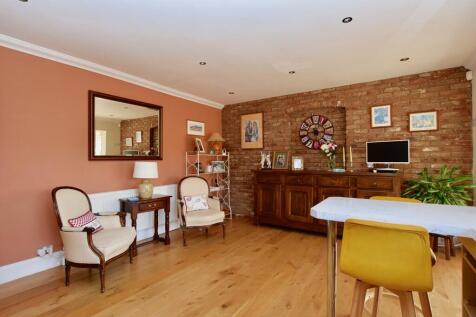 Kitchen/Dining Ro...