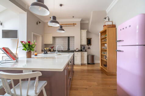 Kitchen/Dining Ro...