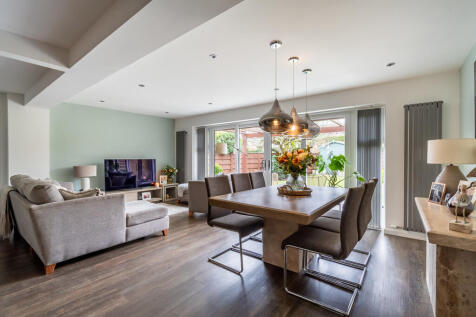 Kitchen/Dining Ro...