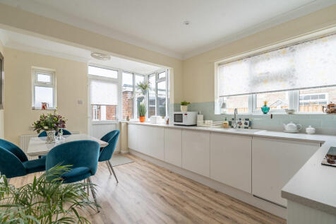 Kitchen/Dining Ro...