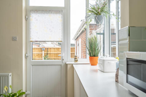 Kitchen/Dining Ro...