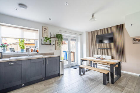 Kitchen/Dining Ro...