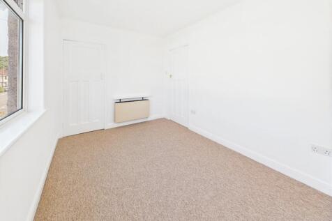 Bedroom 1a
