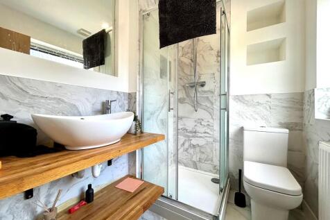 Ensuite Bathroom