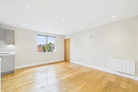 Lounge / Kitchen