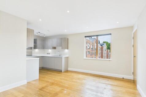 Lounge / Kitchen