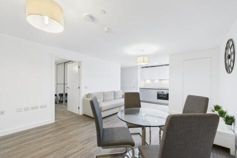 Lounge / Kitchen