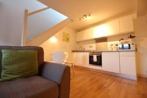 Louge Kitchen