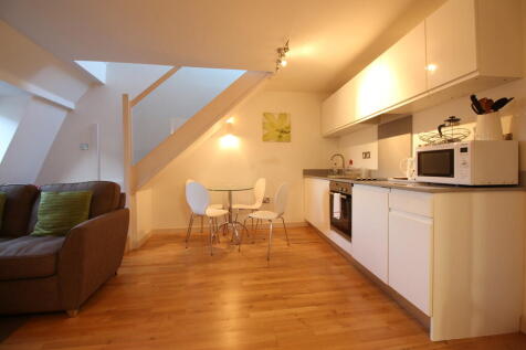 Lounge Kitchen