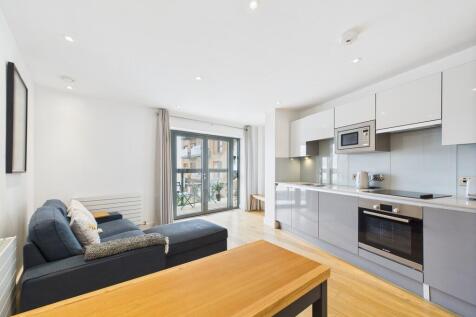 Lounge / Kitchen