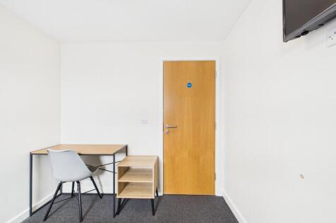 Bedroom 6.3