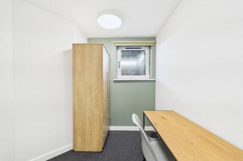 Bedroom 6.1