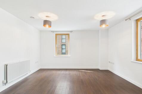 Lounge / Kitchen