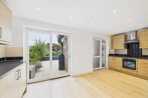 Kitchen / Dining ...