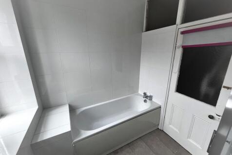 Bathroom 2 (Diffe...