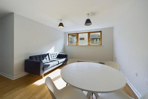 Kitchen/Lounge