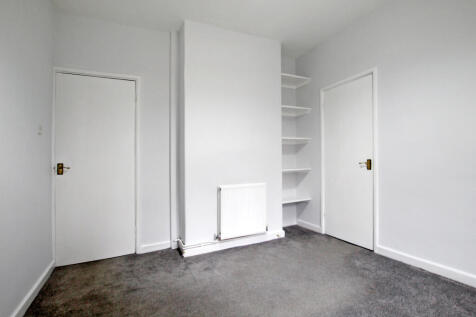 5.bedroom storage.jpg