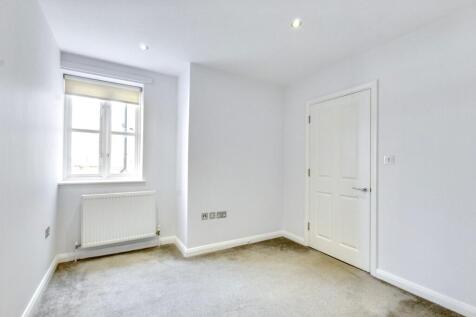 4.BEDROOM.jpg