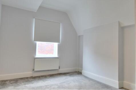 3.BEDROOM.jpg