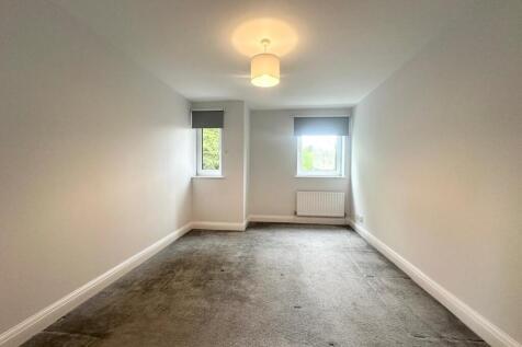 10. BEDROOM 2.jpeg
