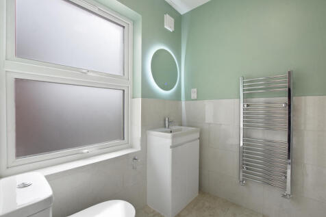 9 - 2A 27B Church Lane - Shower -Original (6).JPG