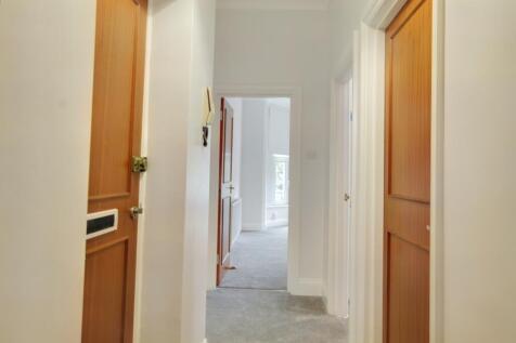 7.hallway.jpg