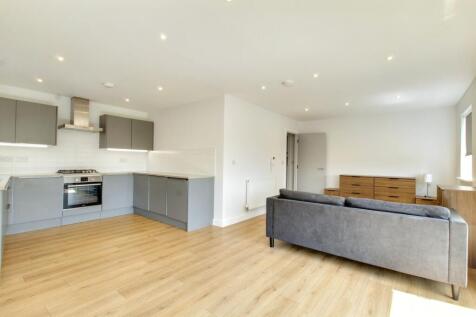 2.lounge kitchen.jpg