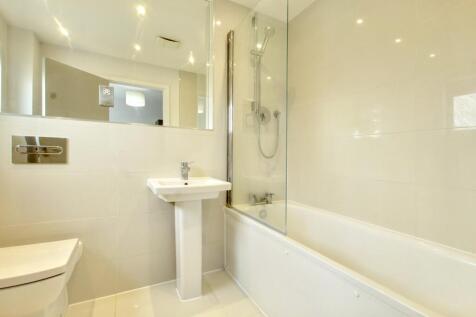 5.ensuite.jpg