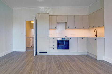 3.KITCHEN.jpg