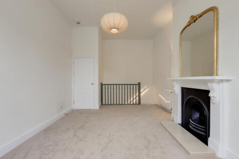 4 LOUNGE VIEW 3.jpg