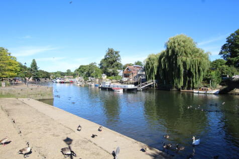 10 river thames.JPG