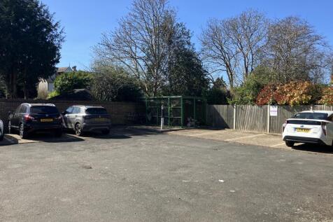 9.CARPARK.JPG